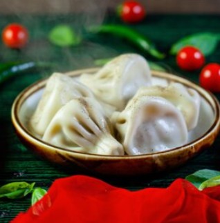 Хинкали Свинина, телятина, свежая зелень (300 гр)