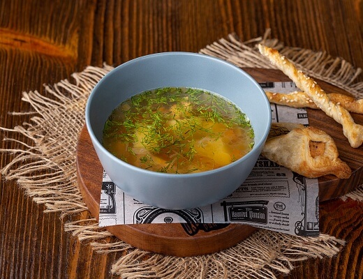 Уха по-царски с сёмгой