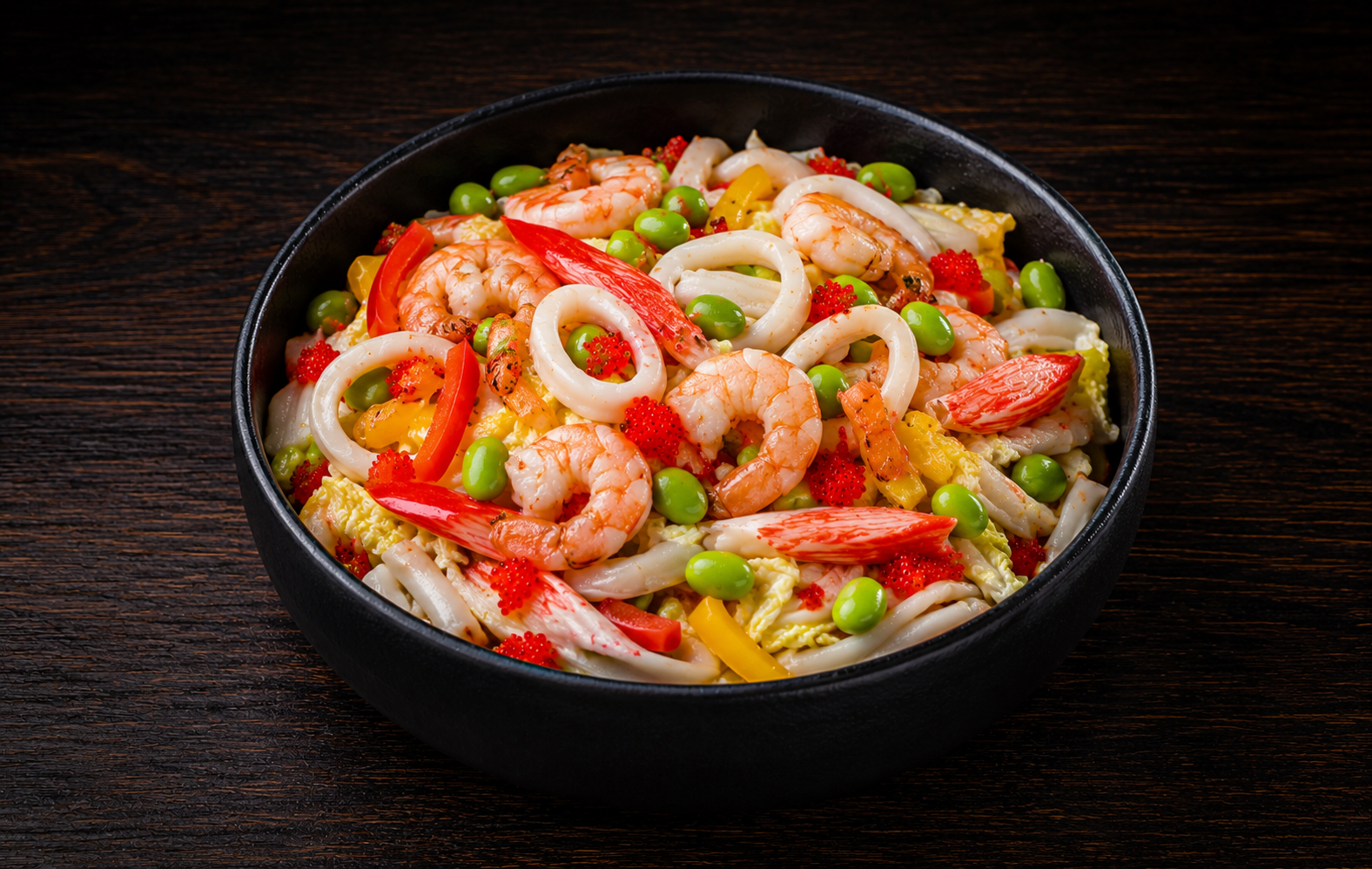 Салат с морепродуктами и масаго