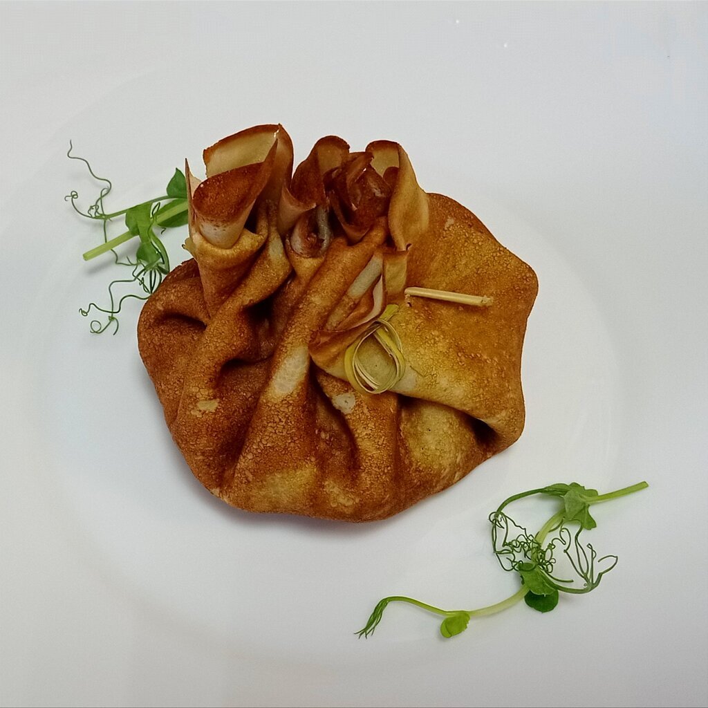 Блинный мешочек с куриным жюльеном