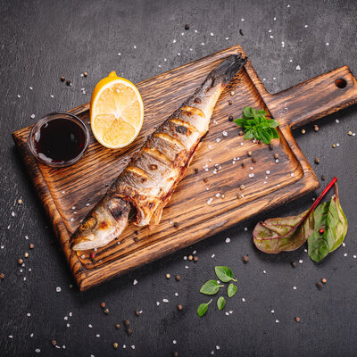 Сибас, запеченный на гриле