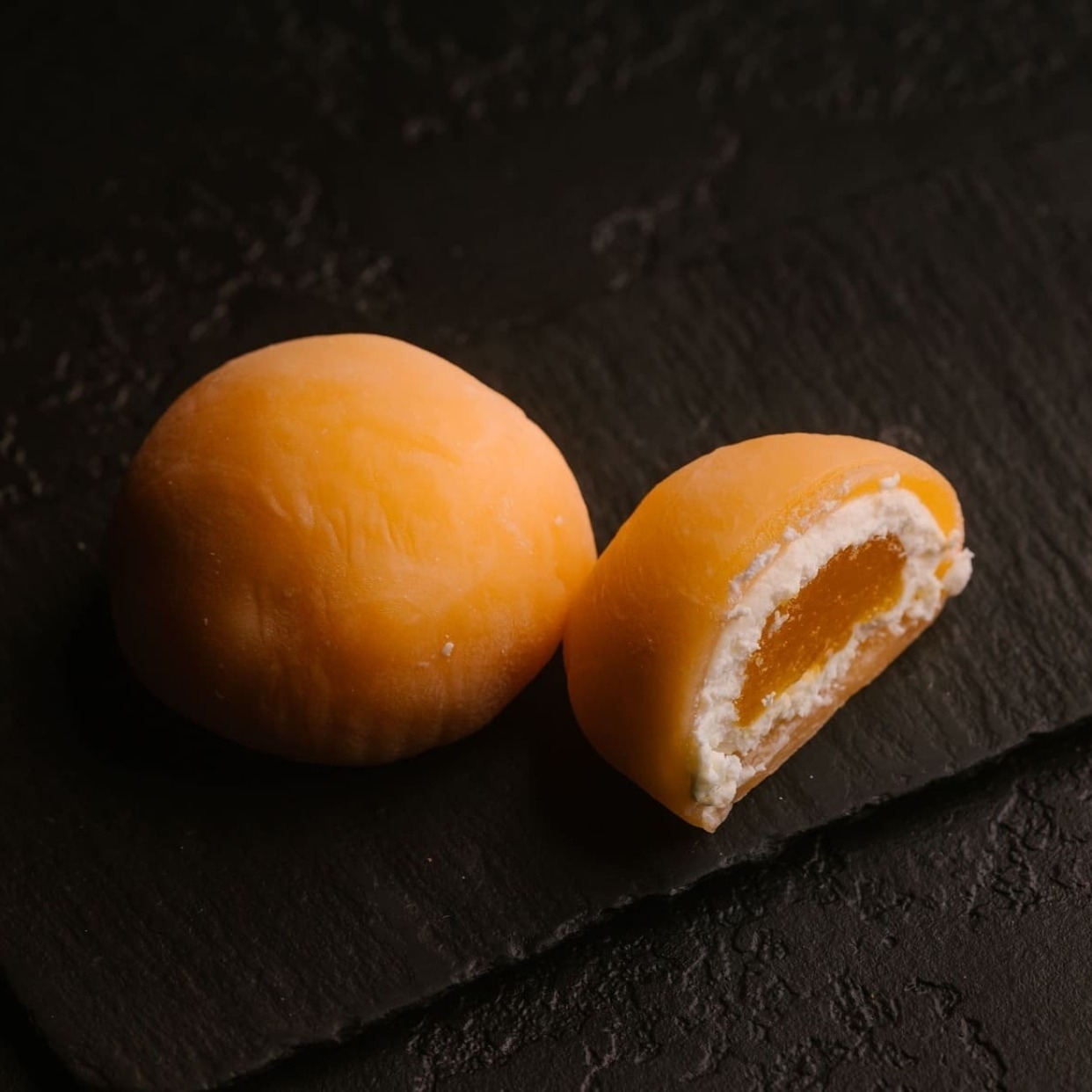 Моти с манго .