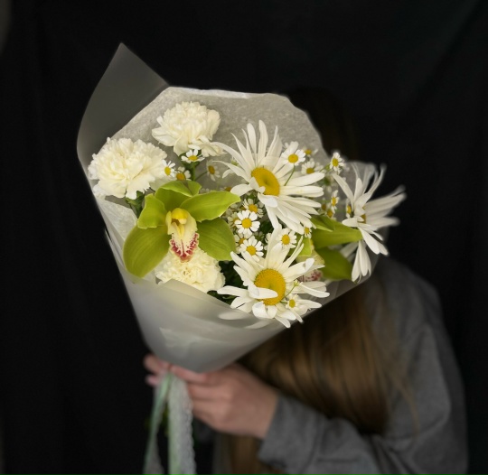 Букет с ромашками