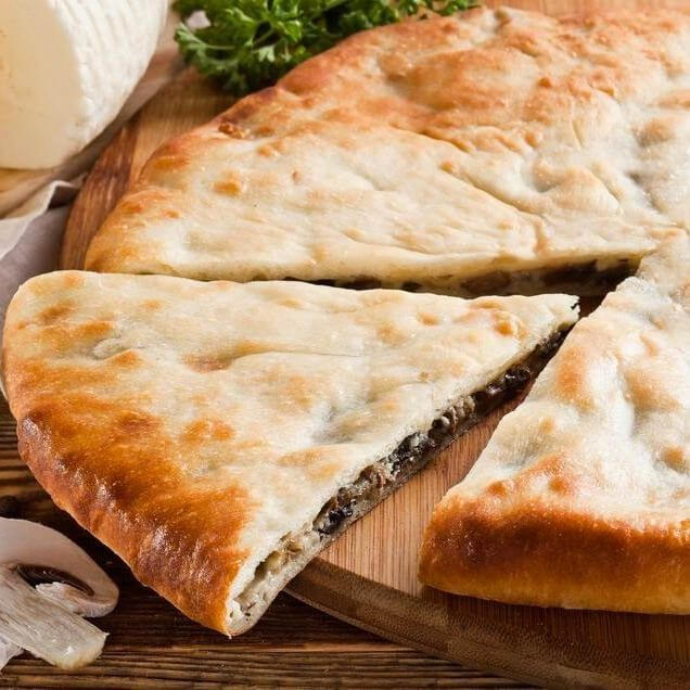 С курицей, грибами и сыром