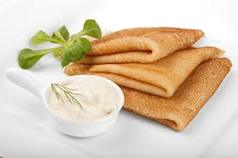 Блинчики со сметаной