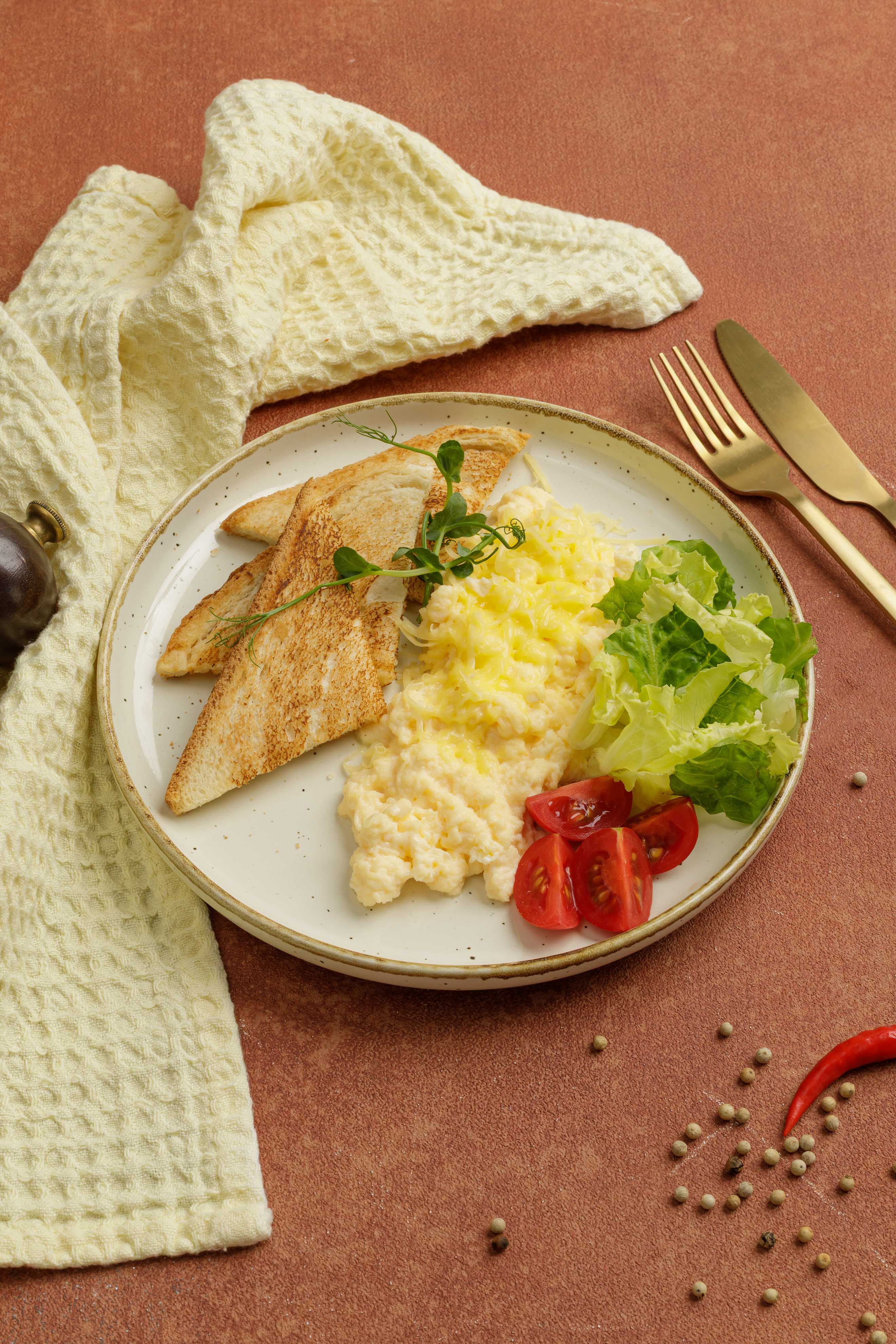 Скрэмбл с сыром