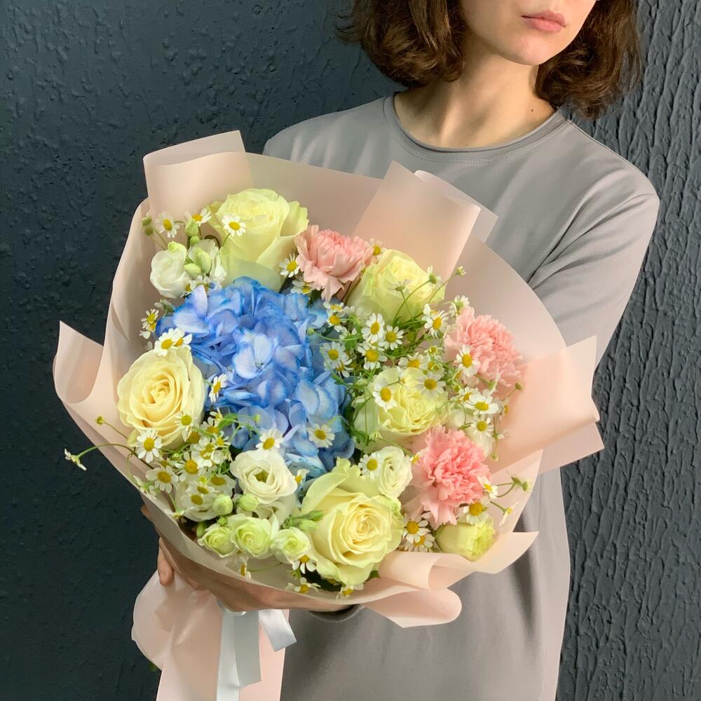 Авторский букет " Больше чем любовь "