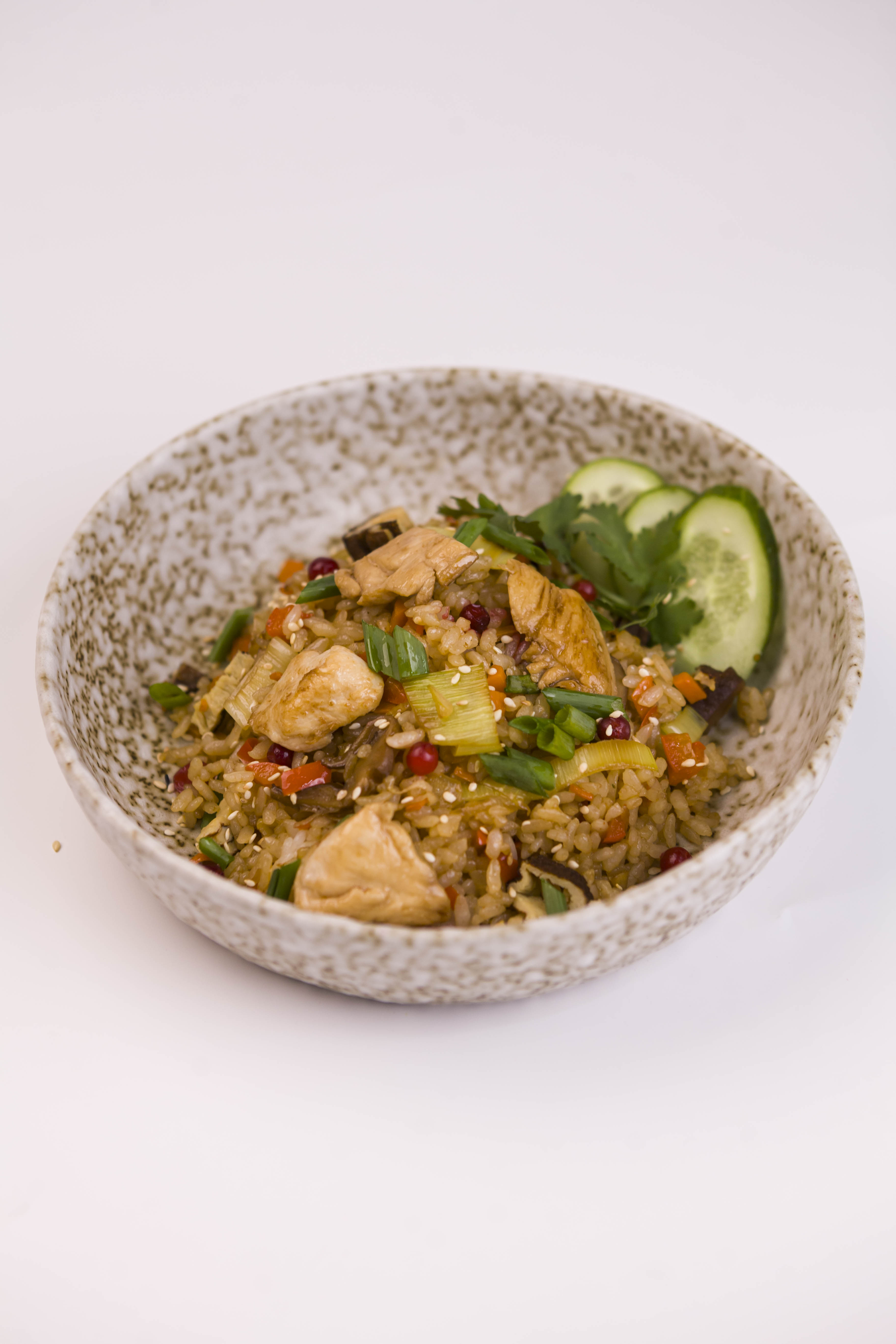 Вок рис с курицей