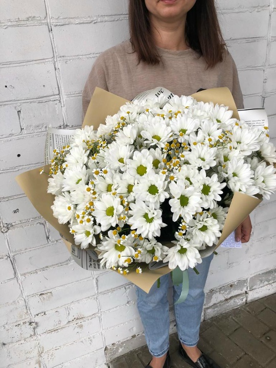 Шикарный букет ромашек