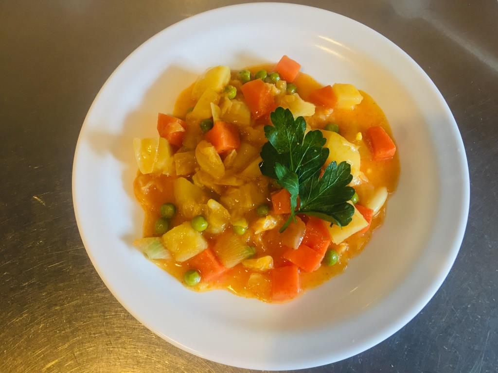 Рагу из овощей с зеленым горошком