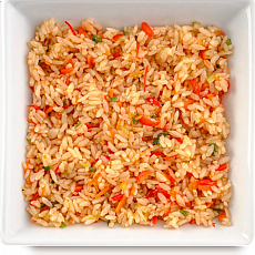 Жареный рис с овощами