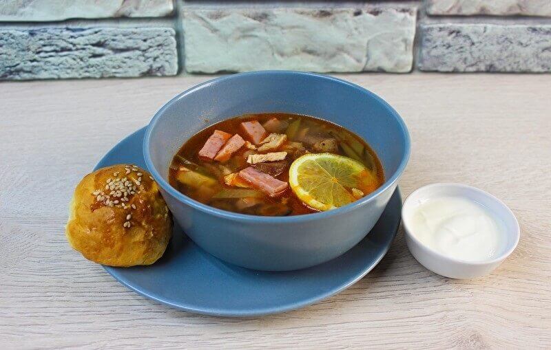 Солянка мясная