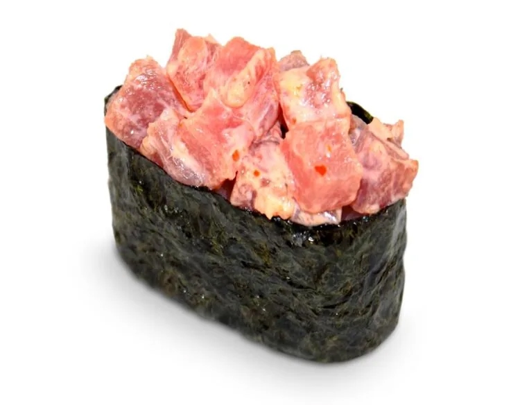 Гункан с тунцом