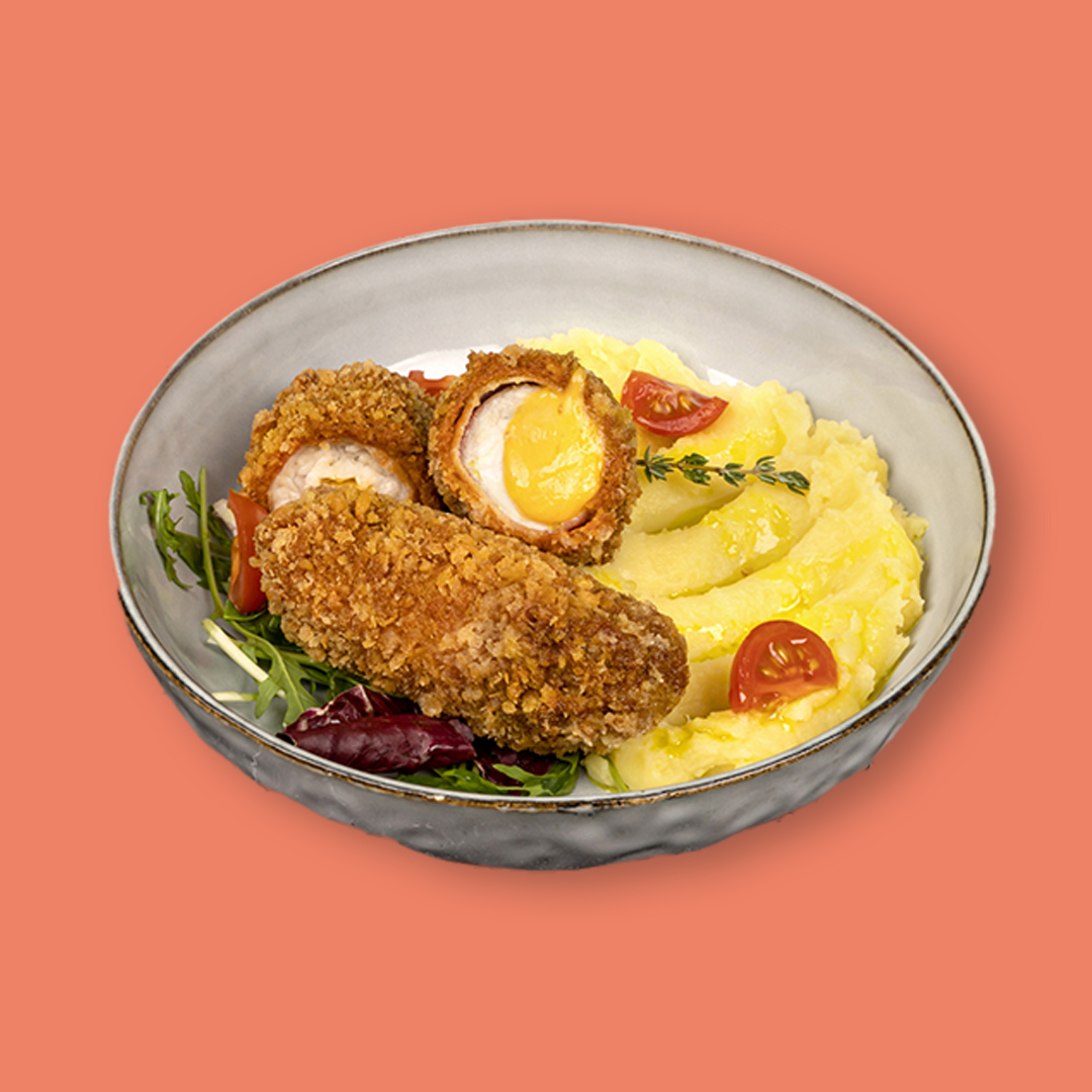 Куриная грудка в беконе с сыром чеддер и картофельным пюре