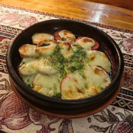 Помидоры запеченные с сыром сулугуни