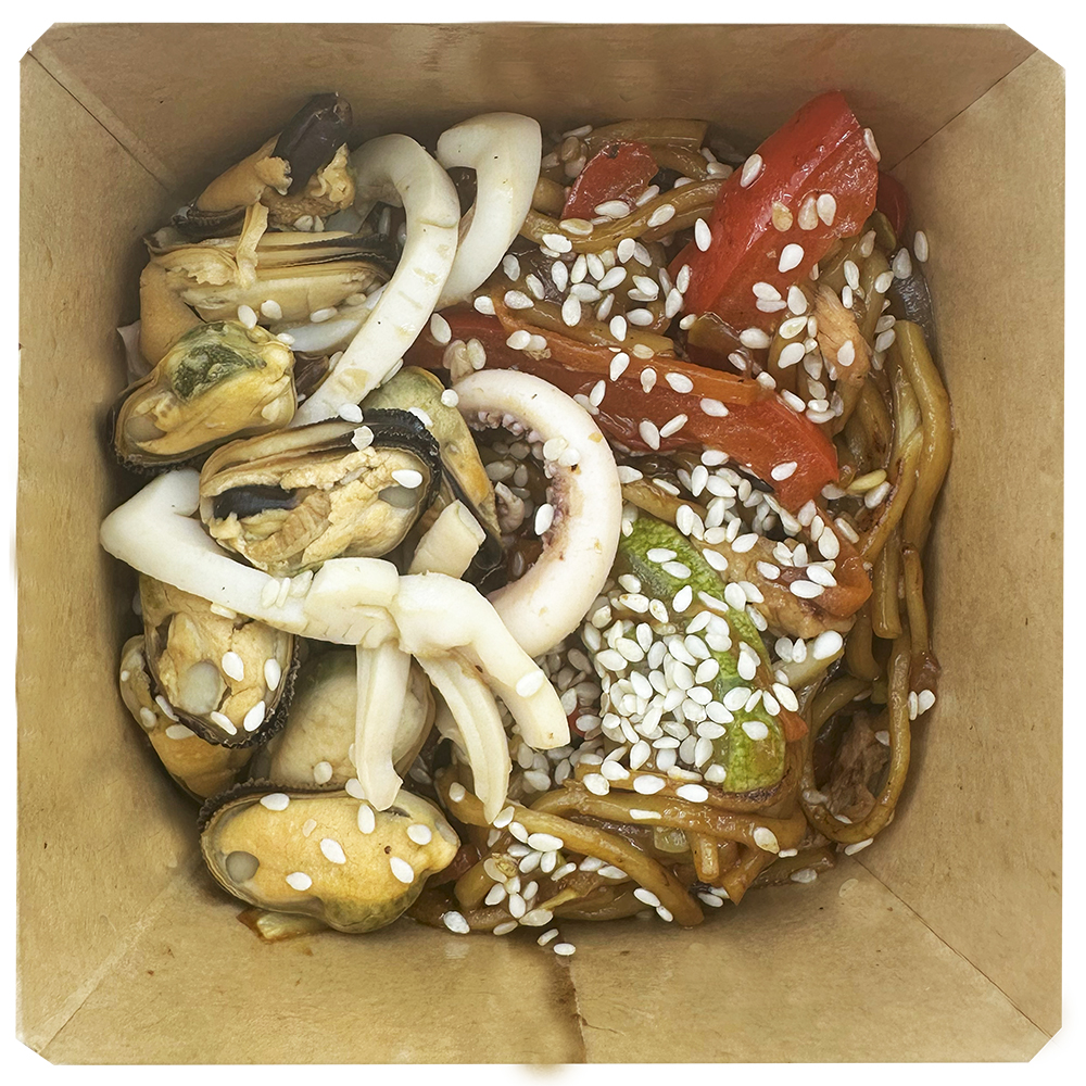 Лапша яичная с морепродуктами