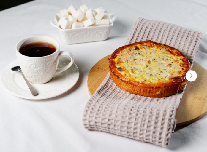 Киш с красной рыбкой и картофелем