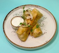 Блинчики с мясом и сметаной