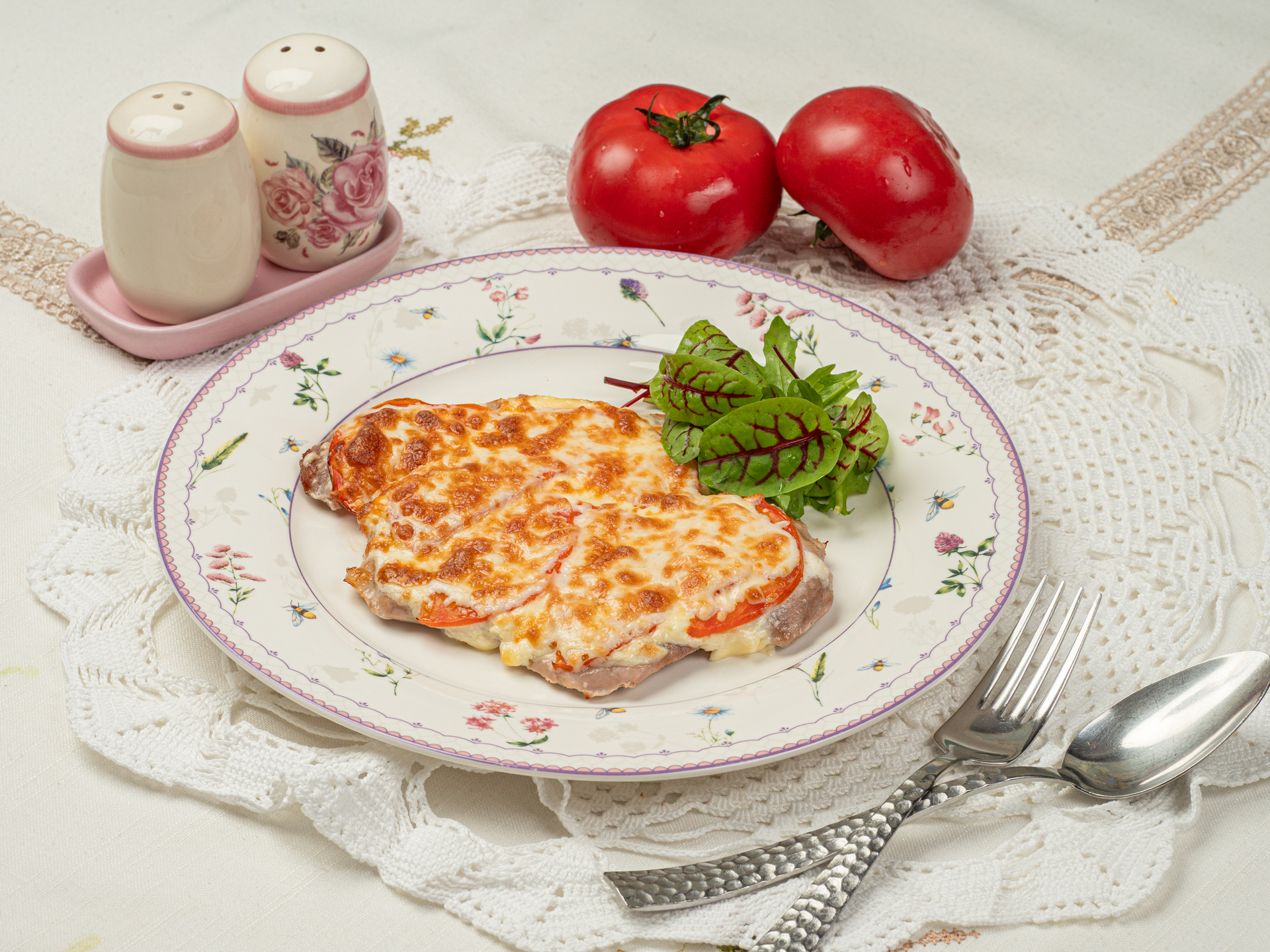 Мясо по-французки