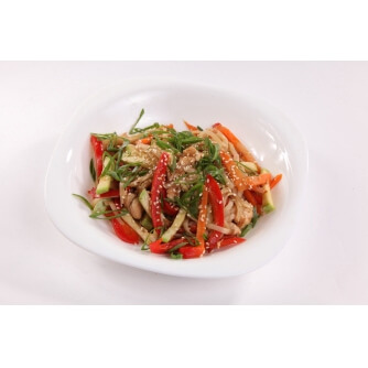 Лапша с курицей и овощами