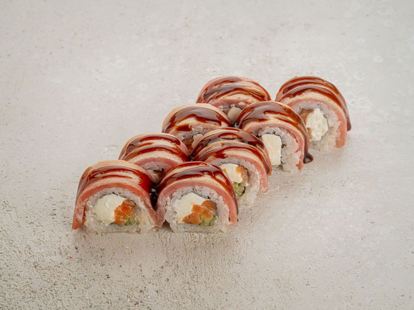 Ролл опаленный тунец