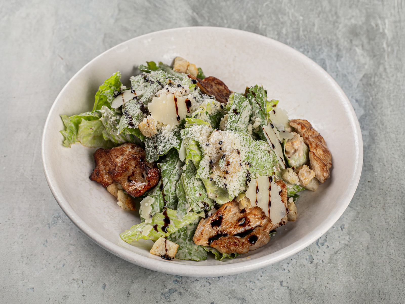 Цезарь с курицей