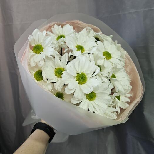 Букет комплимент из хризантем