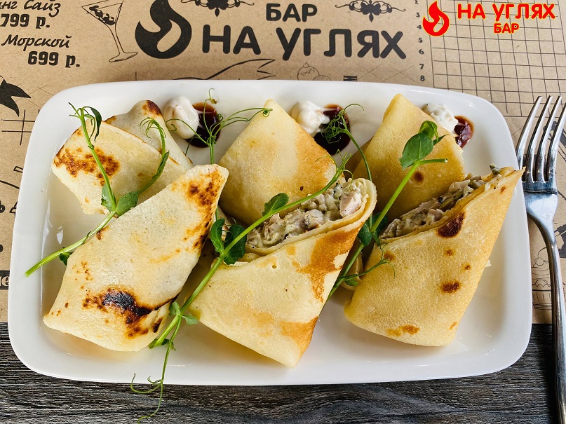 Блинчики с курицей и грибами 3шт