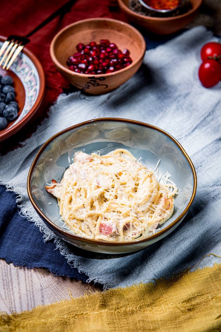 Лапшеби карбонара