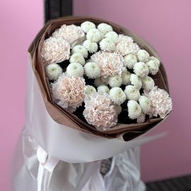 Пломбирные шарики с диантусами