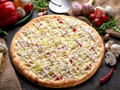 Пицца Цезарь с курицей 35 см