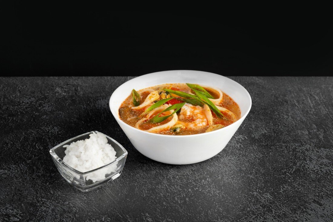 Том-ям с морепродуктами