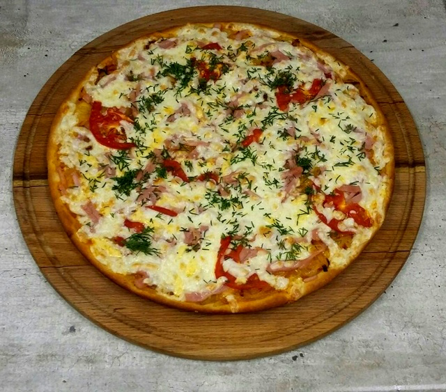 Пицца "С ветчиной и сыром"