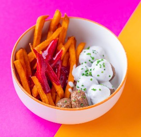 Батат Фри С Фрикадельками Из Растительного Мяса