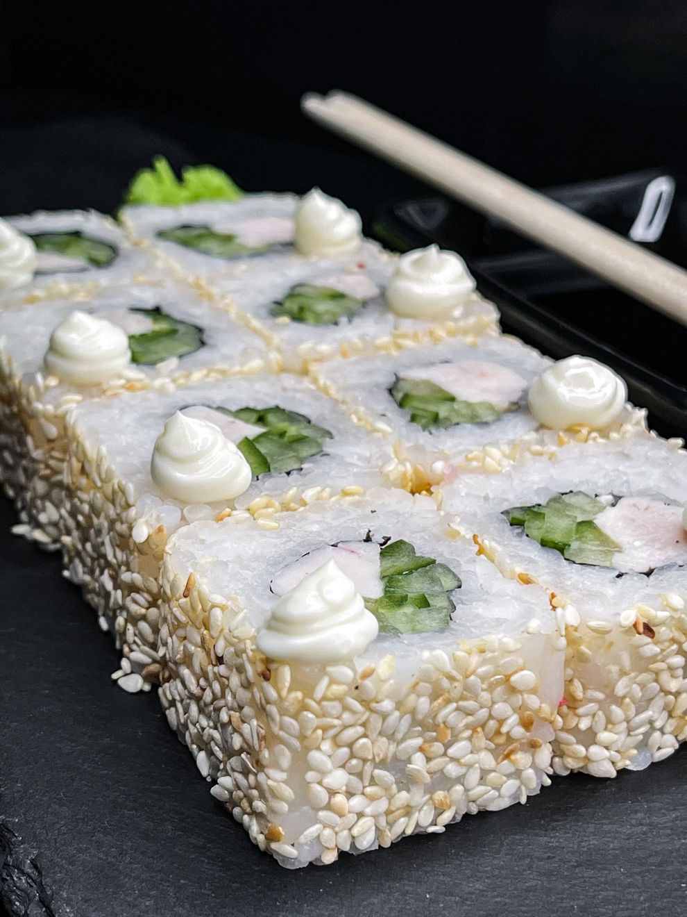Ролл с копченной курицей