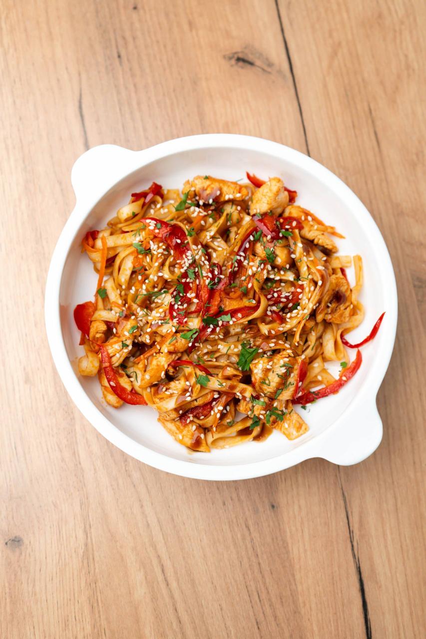 Вок с курицей