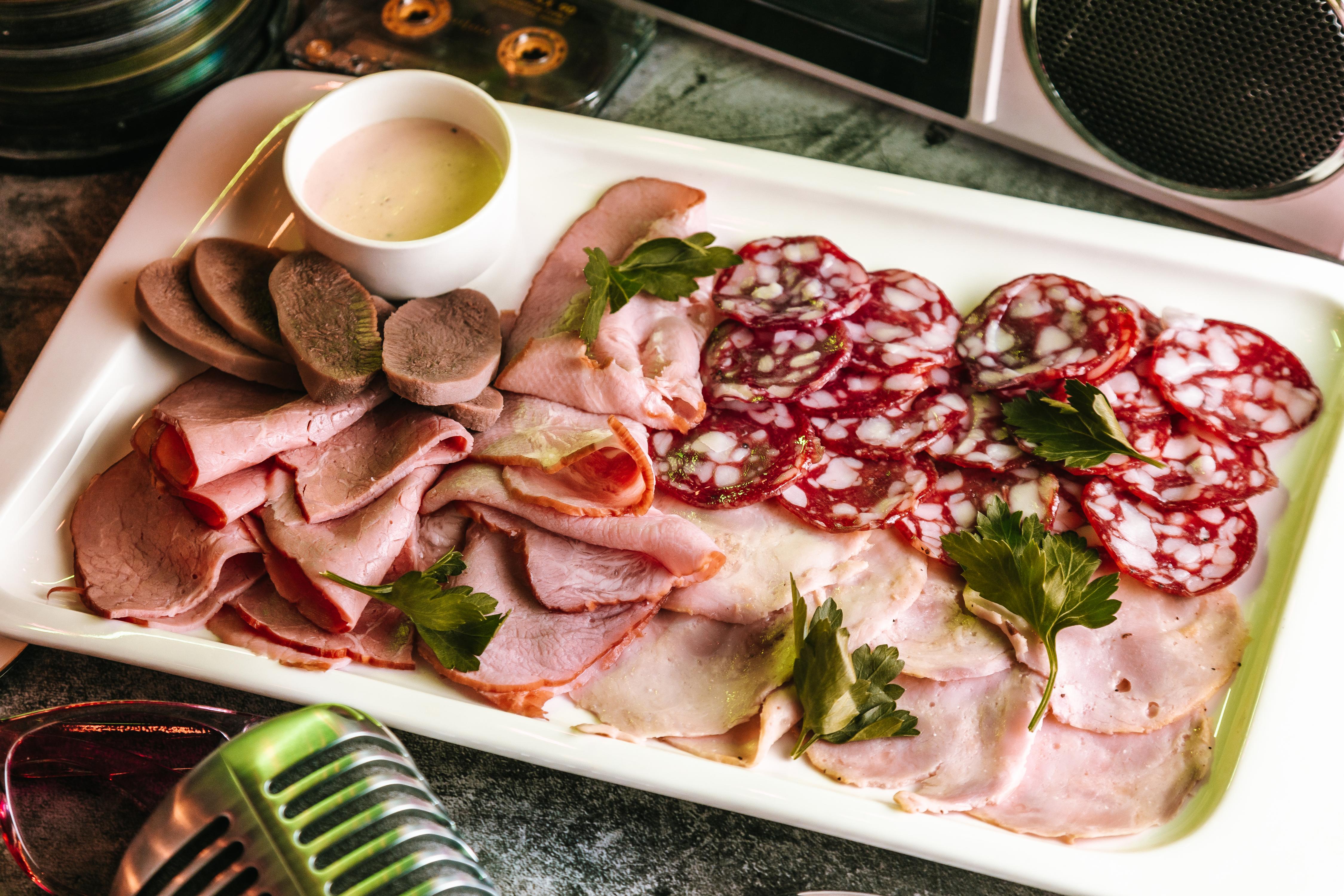 Мясная нарезка