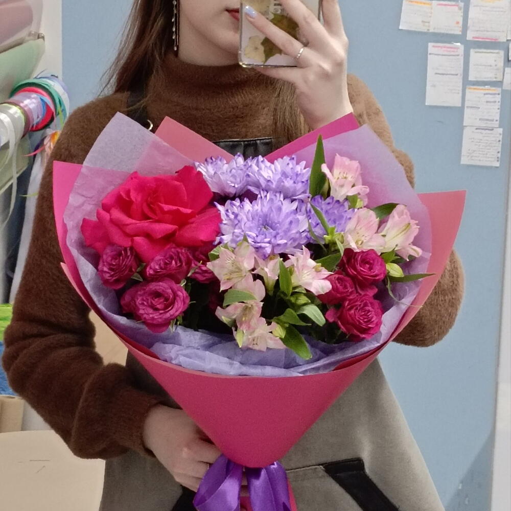 Яркий букет цветы