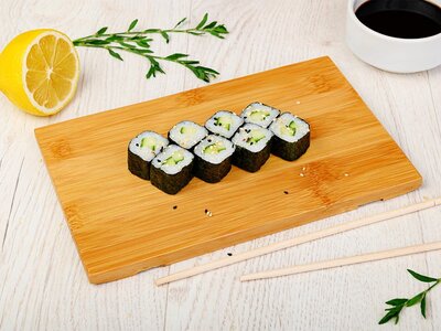 Мини-маки с огурцом