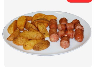 Картофельные дольки с сосисками