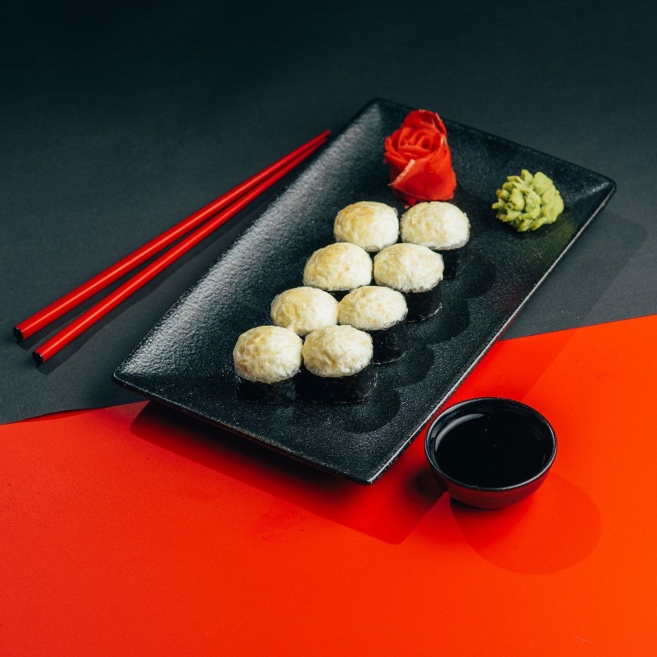 Запеченный с мидиями