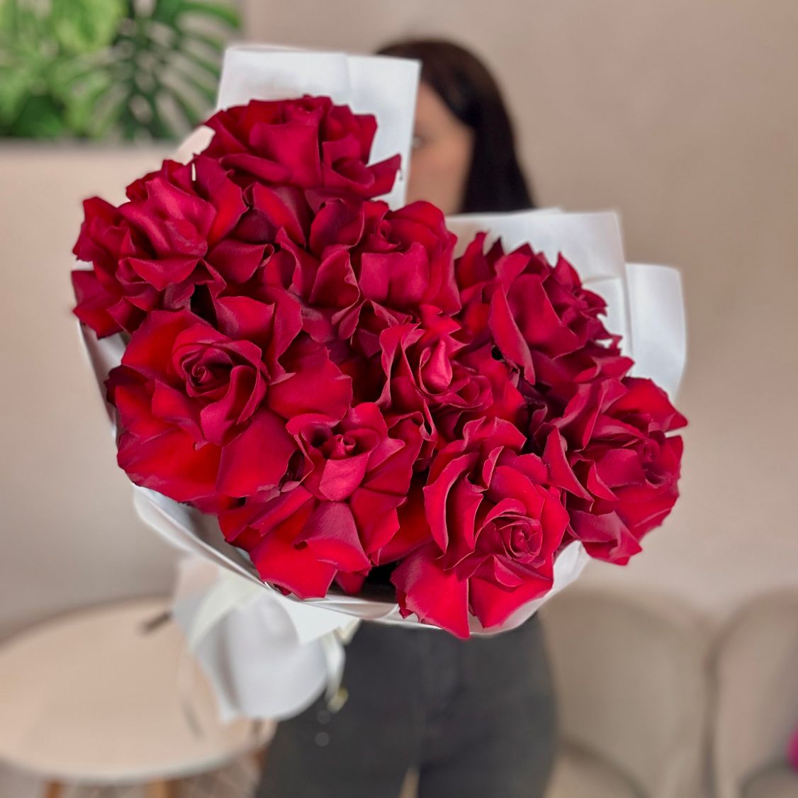 Красные французские розы х9