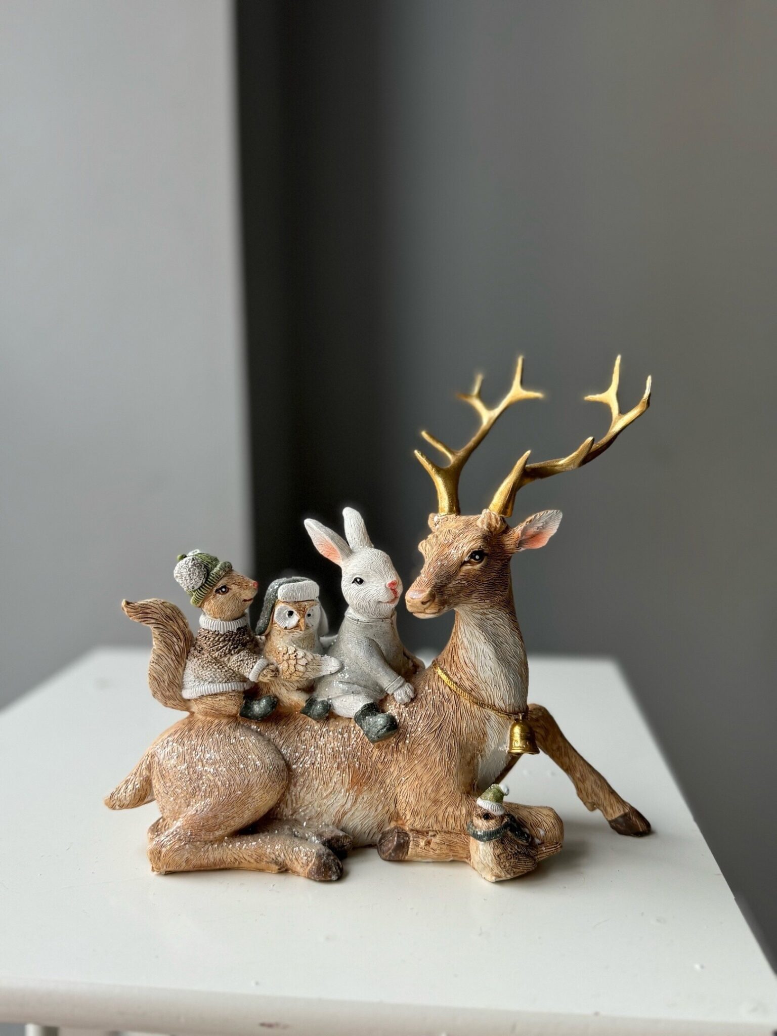 Фигурка Олень лежачий 19*16см 812610