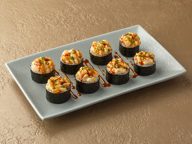 Запечённый ролл с гребешками и угрём