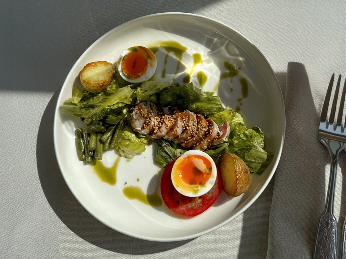 Нисуаз с тунцом и молодым картофелем