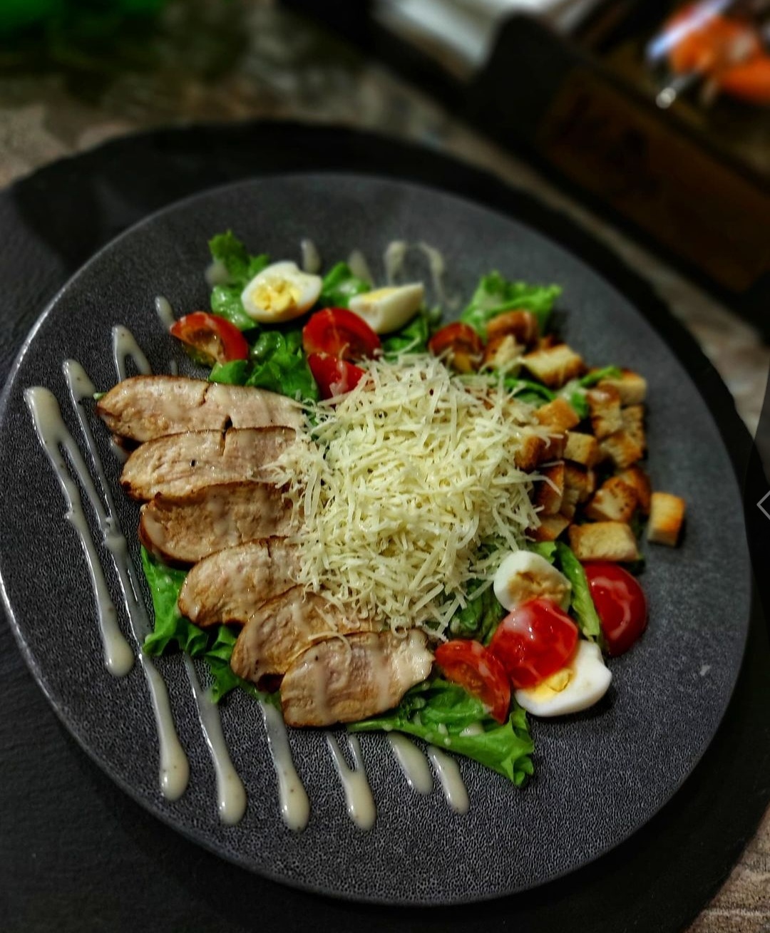 Цезарь с курочкой