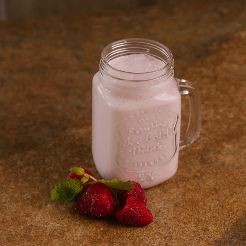 Коктейль клубничный