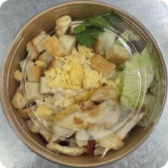 Салат Цезарь с курицей
