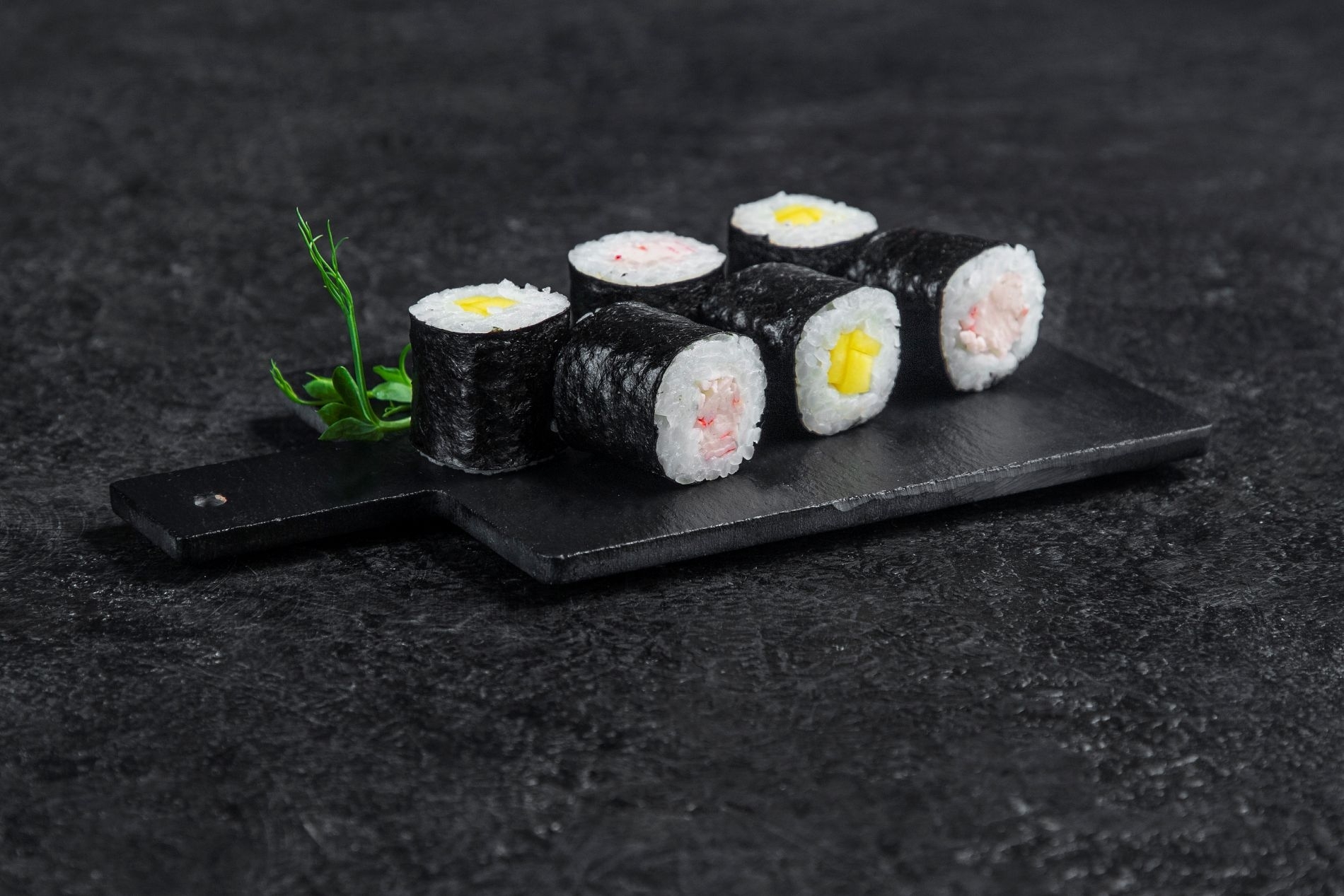 Маки тропик