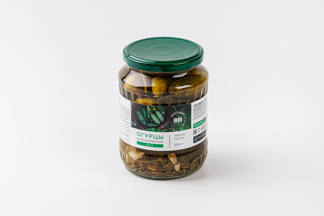 Огурцы маринованные (целые)
